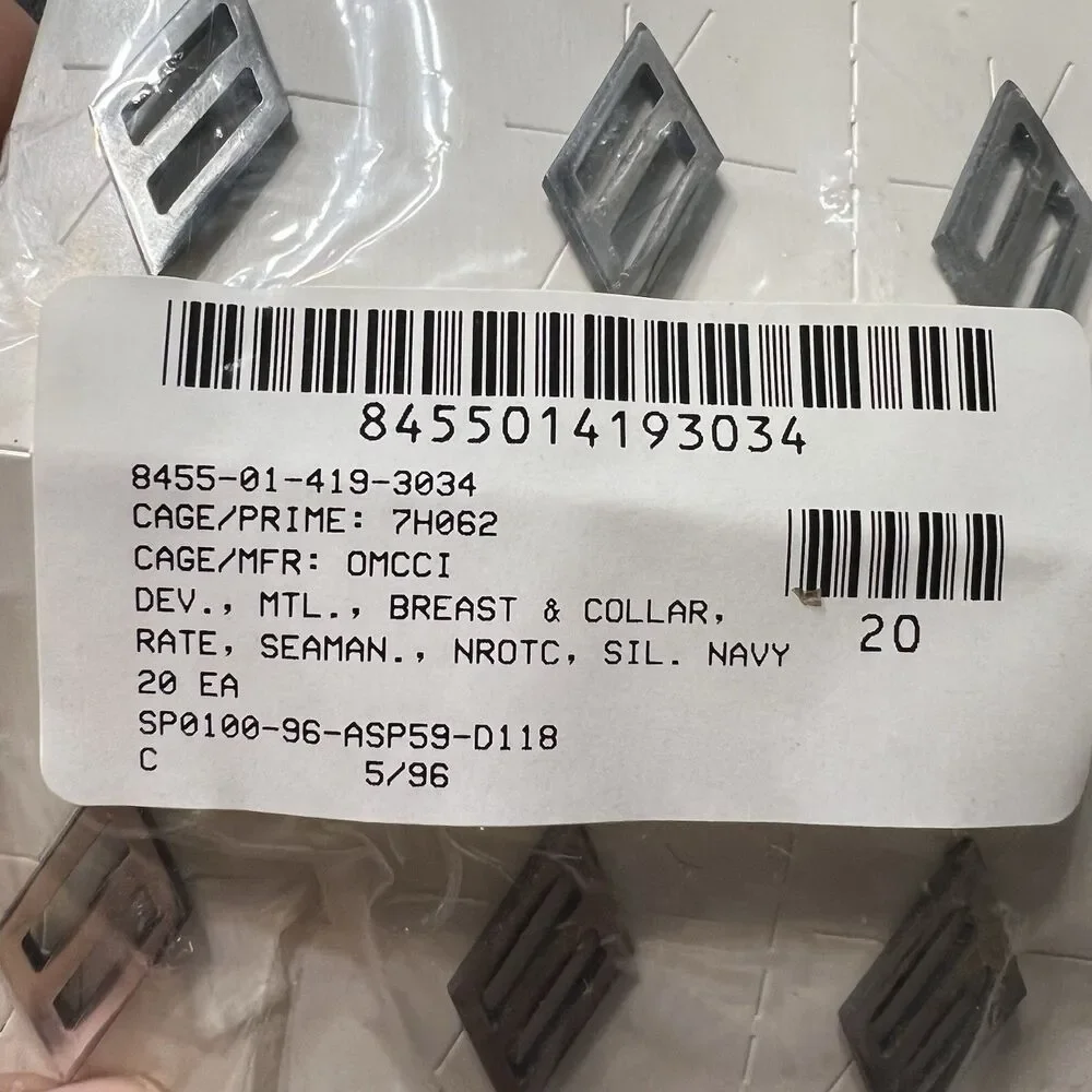 Pack Of 20 - US Navy Seaman Grade Breast & Collar Insignias - Silver Tone - New